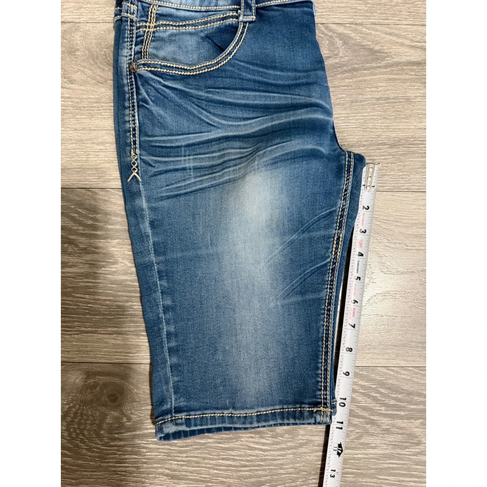 Rose Royce Sarina Moonlight Blue Denim Bermuda Shorts Size 28 7/8 Whiskered